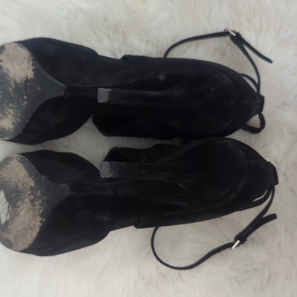 YSL • YVES SAINT LAURENT Suede Platform Heels - Picture 4 of 7